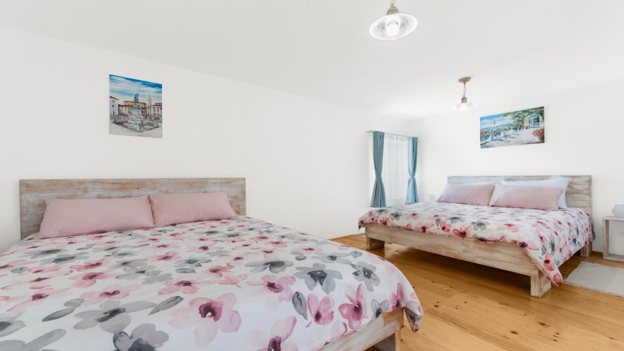 Holiday Home Lino Dajla Εξωτερικό φωτογραφία