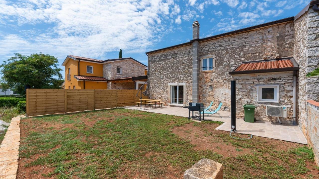 Holiday Home Lino Dajla Εξωτερικό φωτογραφία
