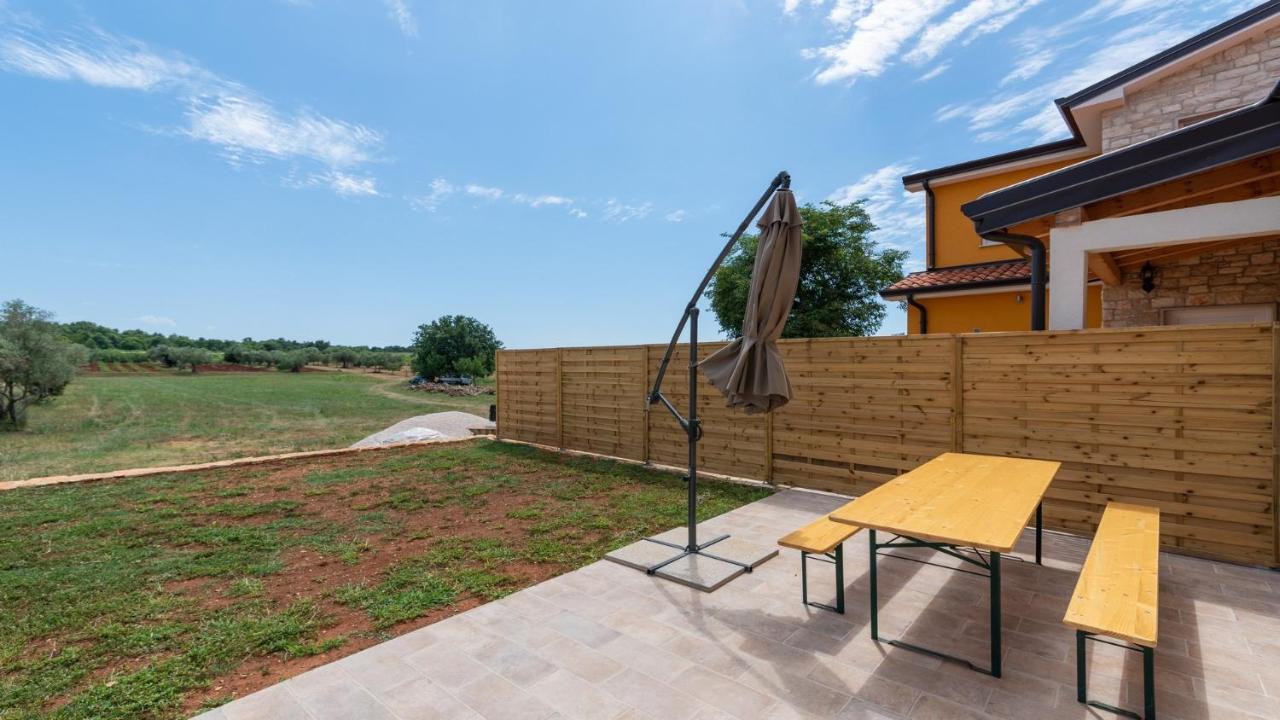 Holiday Home Lino Dajla Εξωτερικό φωτογραφία