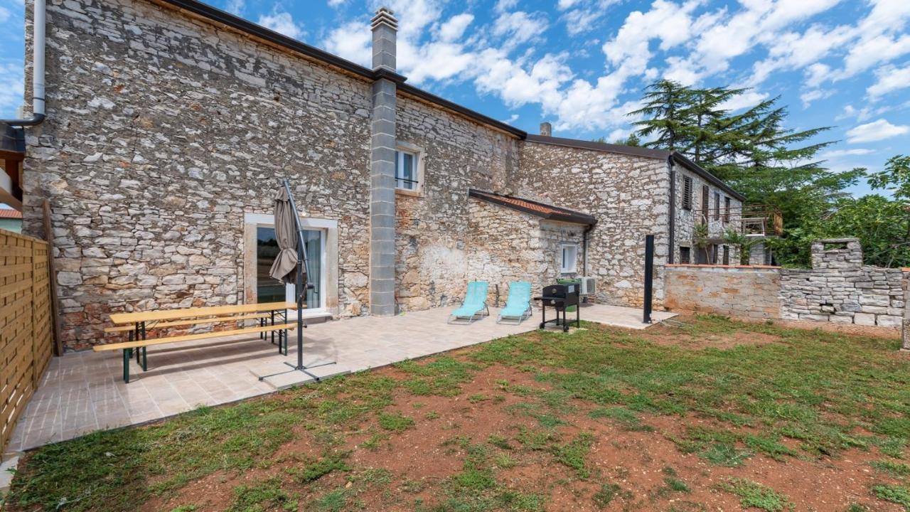 Holiday Home Lino Dajla Εξωτερικό φωτογραφία